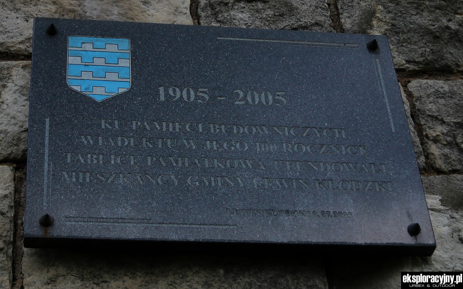 Tablica upamiętniająca