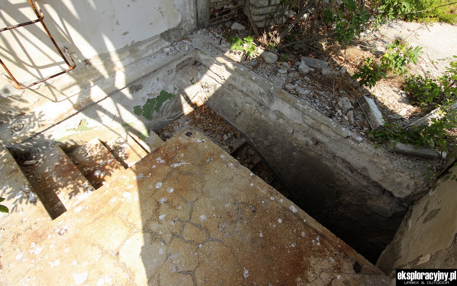 Zejście do podziemi